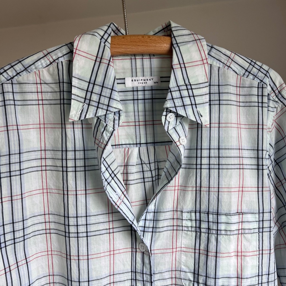Equipment Femme Button Down Shirt Size Medium‎ Blue Black Red Plaid Cotton Top